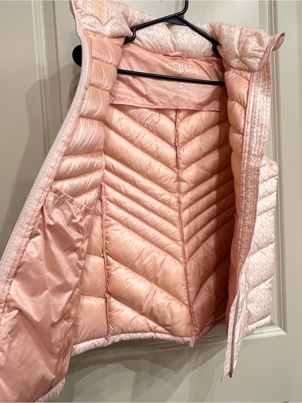 Michael Kors Pink Down Puffer S Vest Quiet Luxury Preppy Coastal Chic MK Spring - Picture 13 of 16